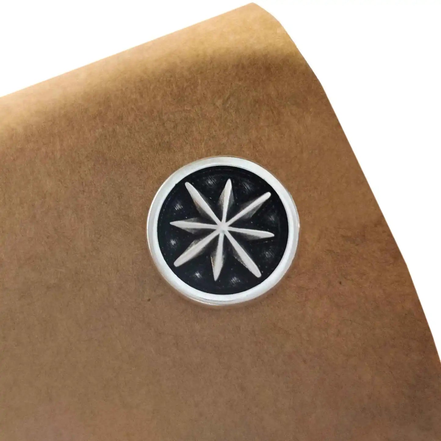Sharp Gentleman Cufflink Pair For Men